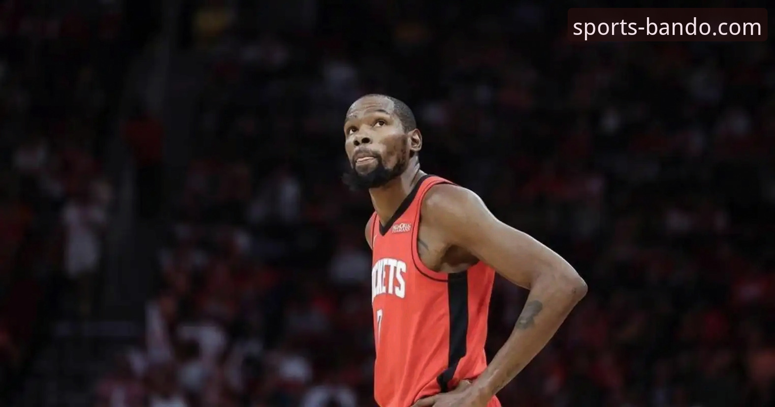 火箭主场大胜尼克斯：一场攻防节奏的深度解析